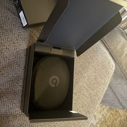 Beats Solo 3 Wireless Headphones 