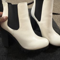 Women’s White Heeled Boots