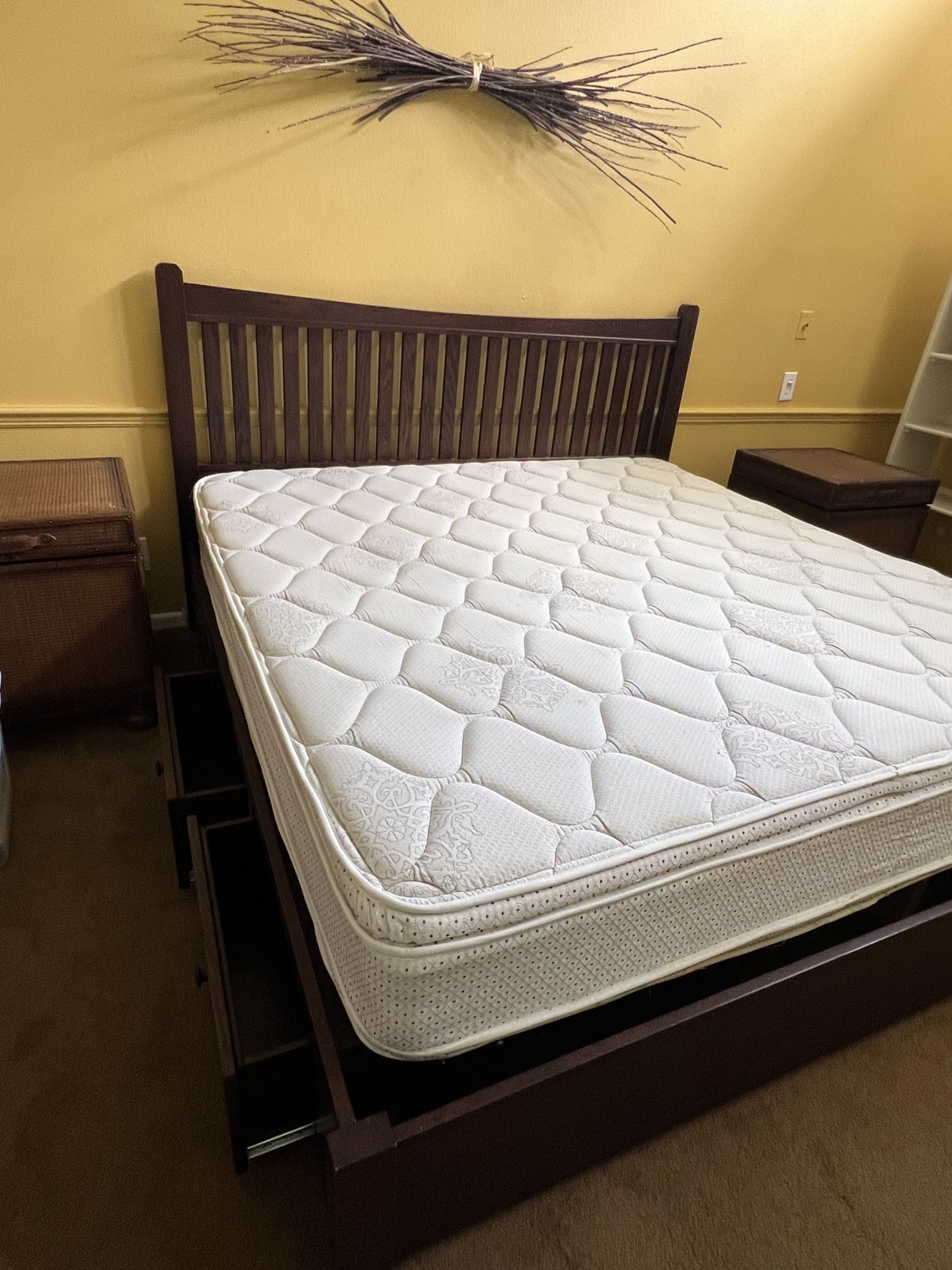 Solid Oak Amish Handmade king size bed with drawers
