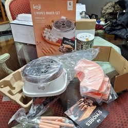 KOJI SMORES  MAKER  SET NEW $15