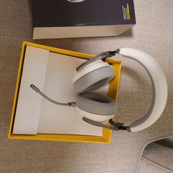 Corsair Virtuoso wireless Headset