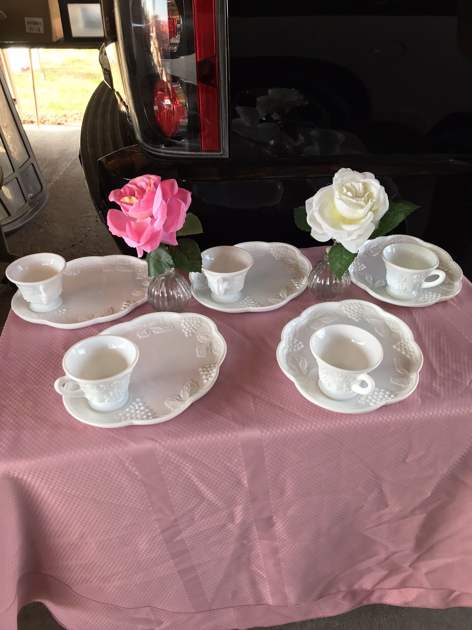 #10 Pieces Milk Glass Harvest Pattern