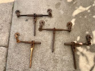 Selling Them As Is Four 3/8in. - 1/2in. Columbus Mckinnon Rusted Ratchet Chain Binders And Two Of Them Are Missing Hooks