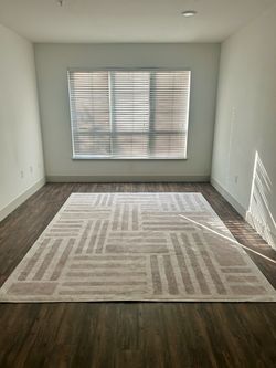 Ruggable 8x10 Lorah Rug + Pad Set - BRAND NEW, NEVER USED ** $275.00 OBO **