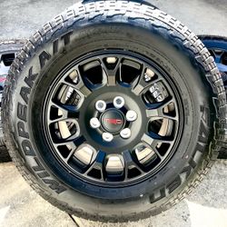 Like New 2025 18” Toyota 4Runner TRD Offroad Premium OEM Wheels and 265/70r18 Falken Wildpeak AT3WA 90% Tread Tacoma