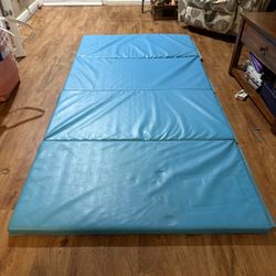 Blue Gymnastics Mat. 8ft X 4ft 