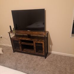 King Size Mattress/platform Frame - TV Stand/side Tables 