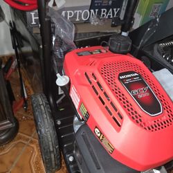 3300psi  Pressure  Washer With Honda Motor Asking $265