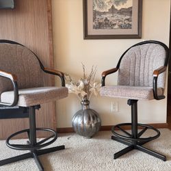 Bar Stools - Counter Height