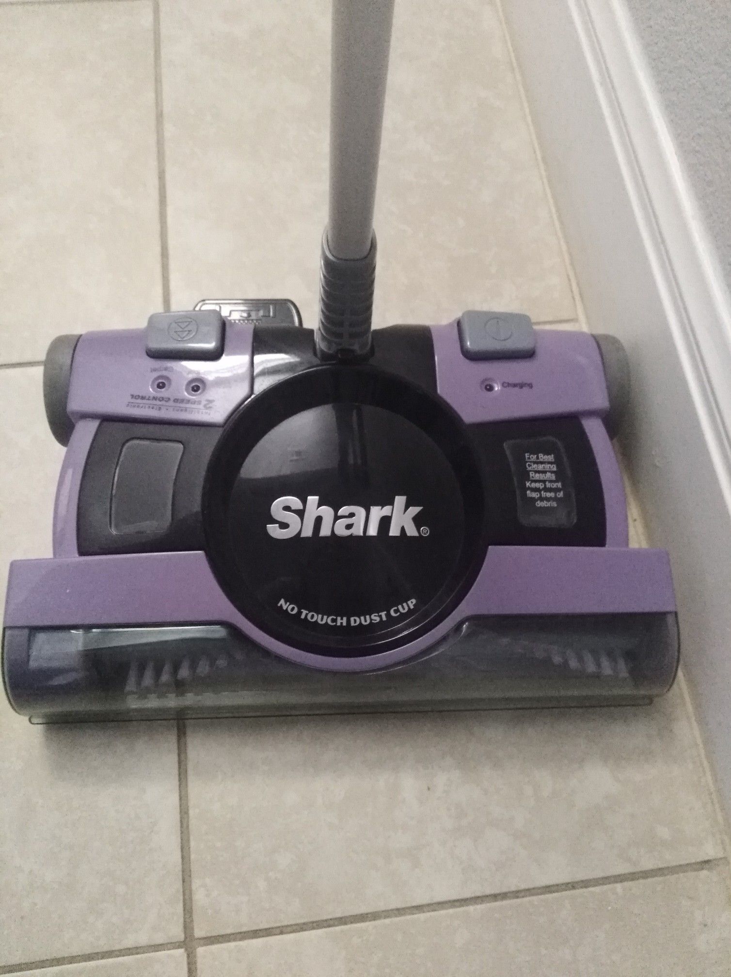 Shark cordless floor and carpet sweeper