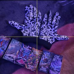 Nike Shark Gloves For 30$ Pens For 25$