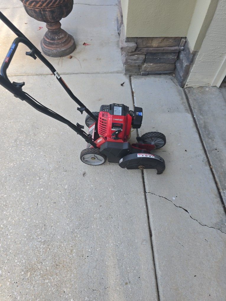 Troy Built Edger
