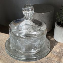 Vintage Princess House "Heritage" Small Crystal Glass Covered Butter Dish, also known as a "Baby Cakes" dish, with etched vine design. 