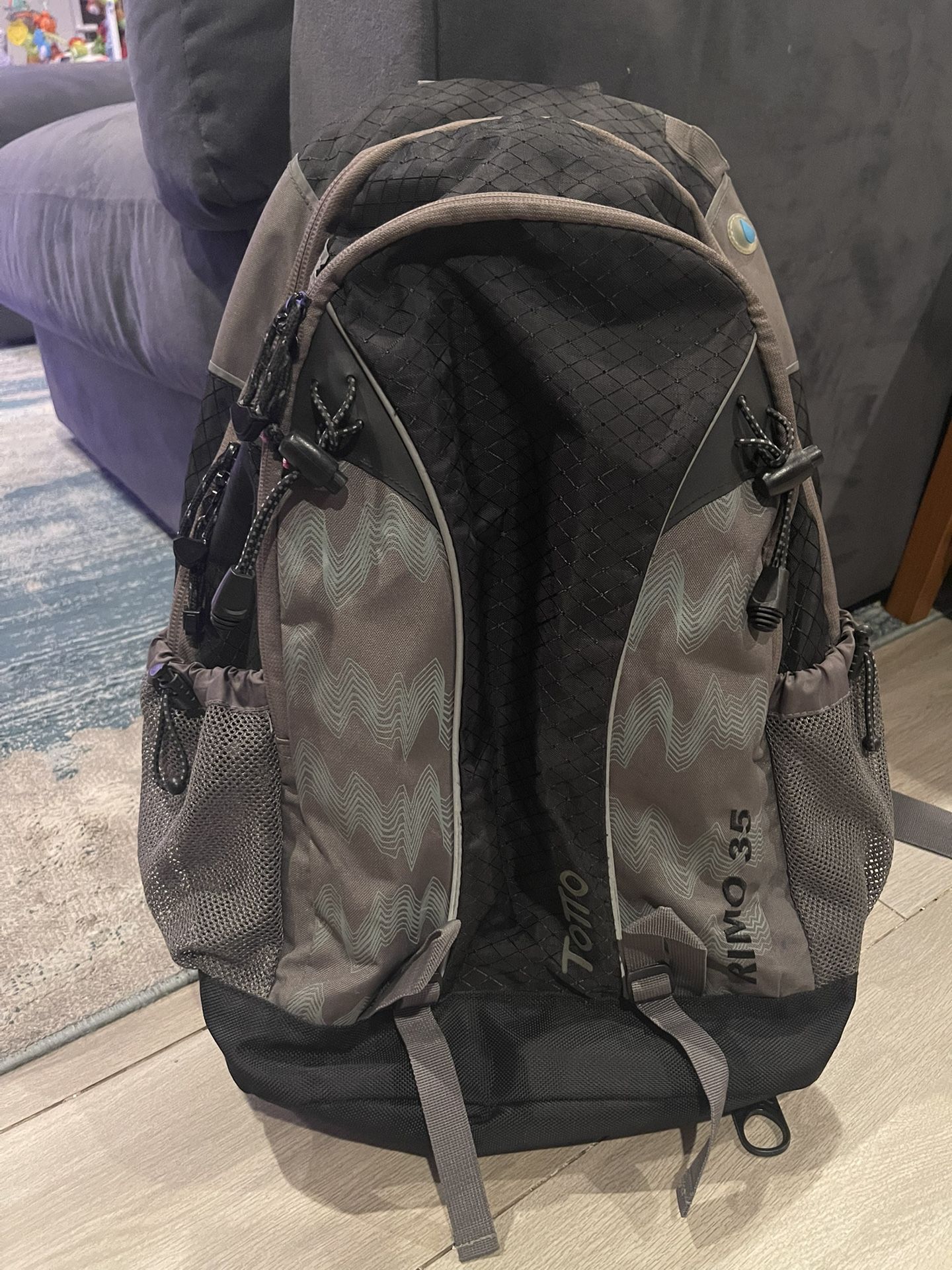 Totto Rimo 35 Backpack Tracking Hiking Sports Traveling