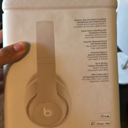 NEW BEATS COME WITH APPLE WARRANTY