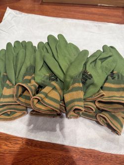 Waterproof and abrasion-resistant gloves, size M, $1 per pair.