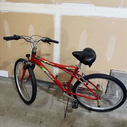Medium hybrid bike