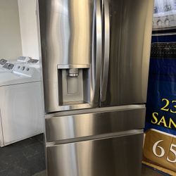 NEW OPEN BOX LG FOUR DOOR REFRIGERATOR STAINLESS STEEL