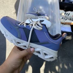 Sketchers Shoes Size 6
