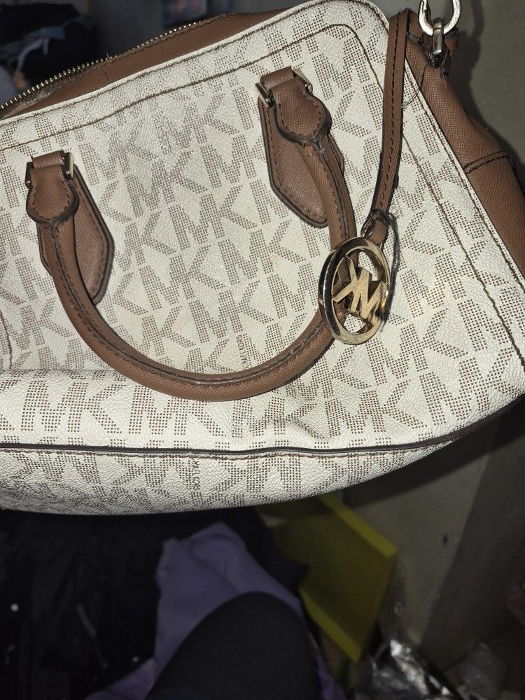 Purse $10 Mk