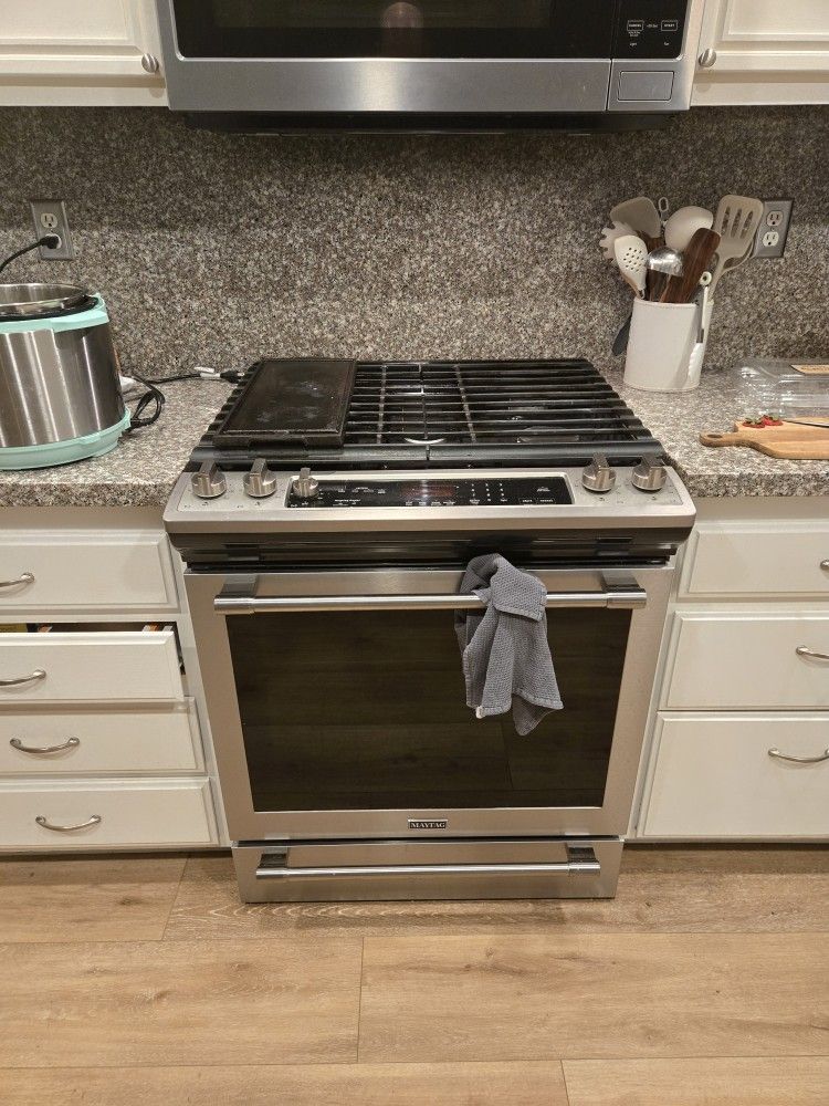 Maytag Slide In Gas Range