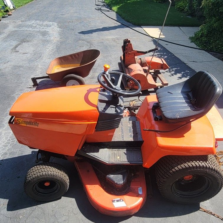 1993 Simplicity 16GTH Garden Tractor / Snowblower