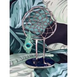 Lucky Brand Dream Catcher Peacock Feather Boho Bohemian Hippie Dreamcatcher Jewelry Earring Holder Stand Worn Silver-Tone Plate Metal/Enamel/Felt Base