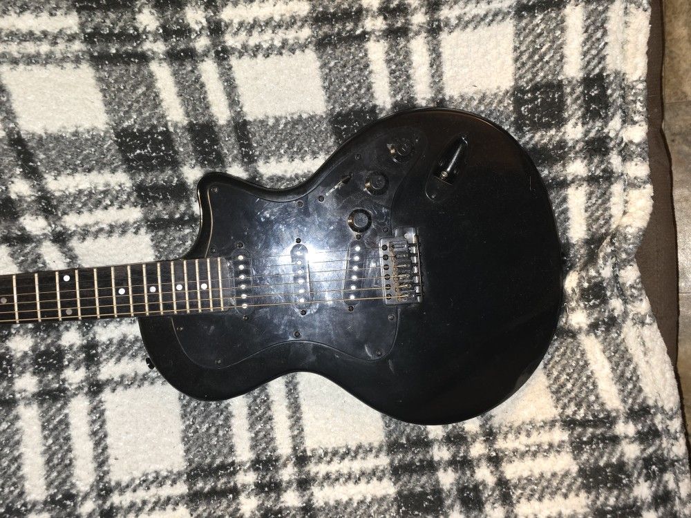 Esteban Guitar