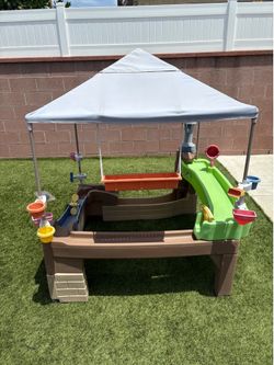 Step2 Pump & Splash Shady Oasis water table