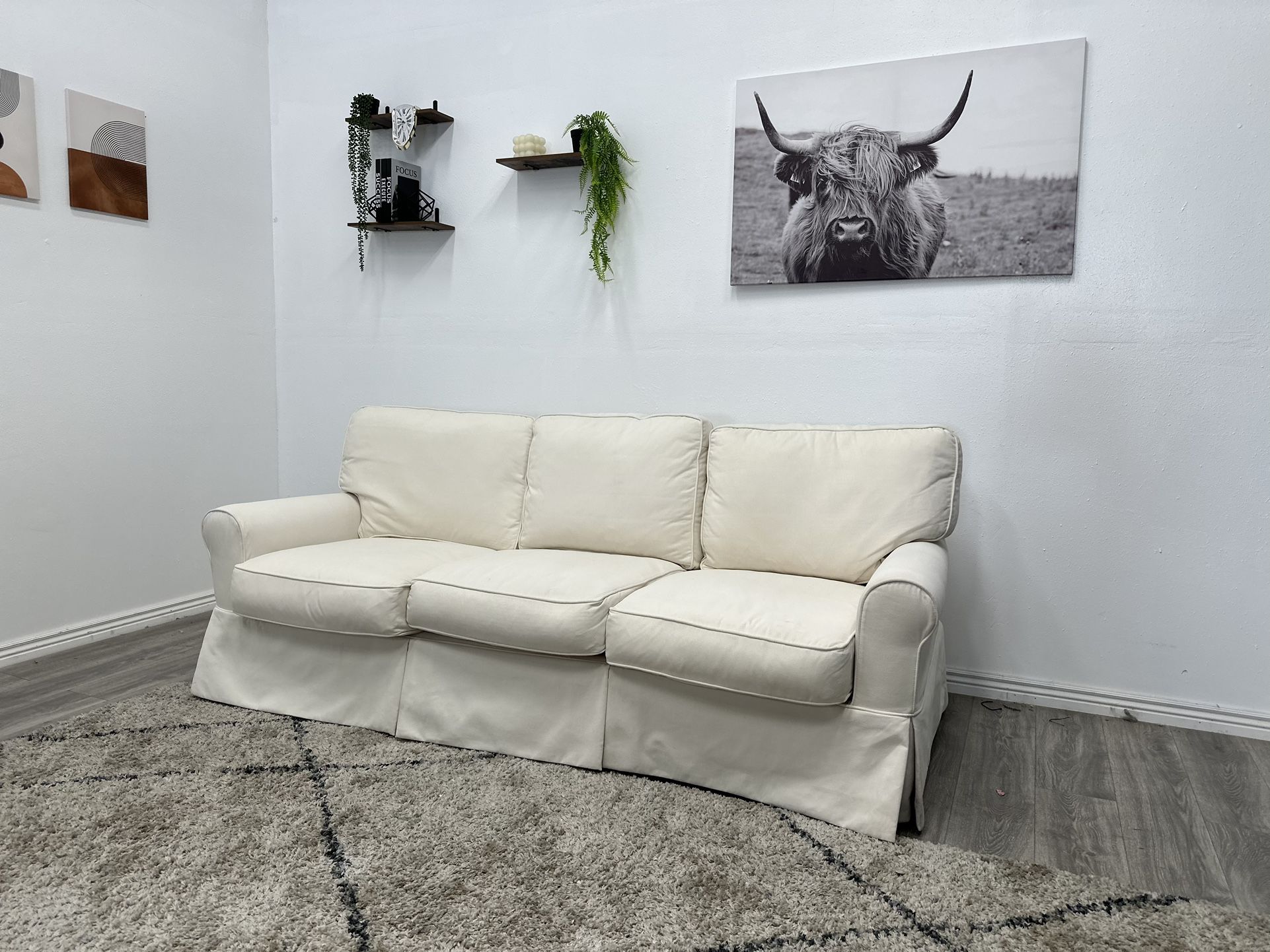 White Couch 90x40