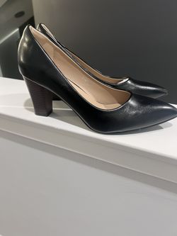 Women’s Shoes Size 11