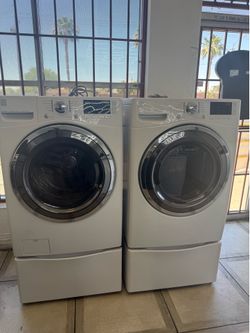 KENMORE washer and gas dryer set