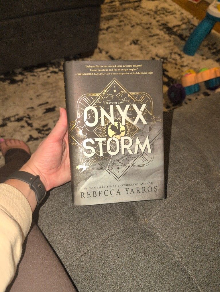 Onyx Storm Book 