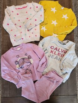 4t GAP Sweaters