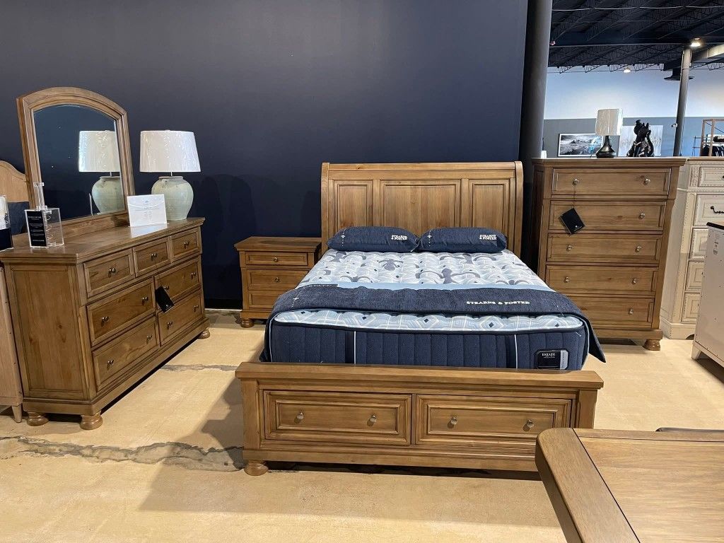 $55 Down Finance Bedroom Set Queen Bed King Bed Mattres Sectional Sofa Sleeper