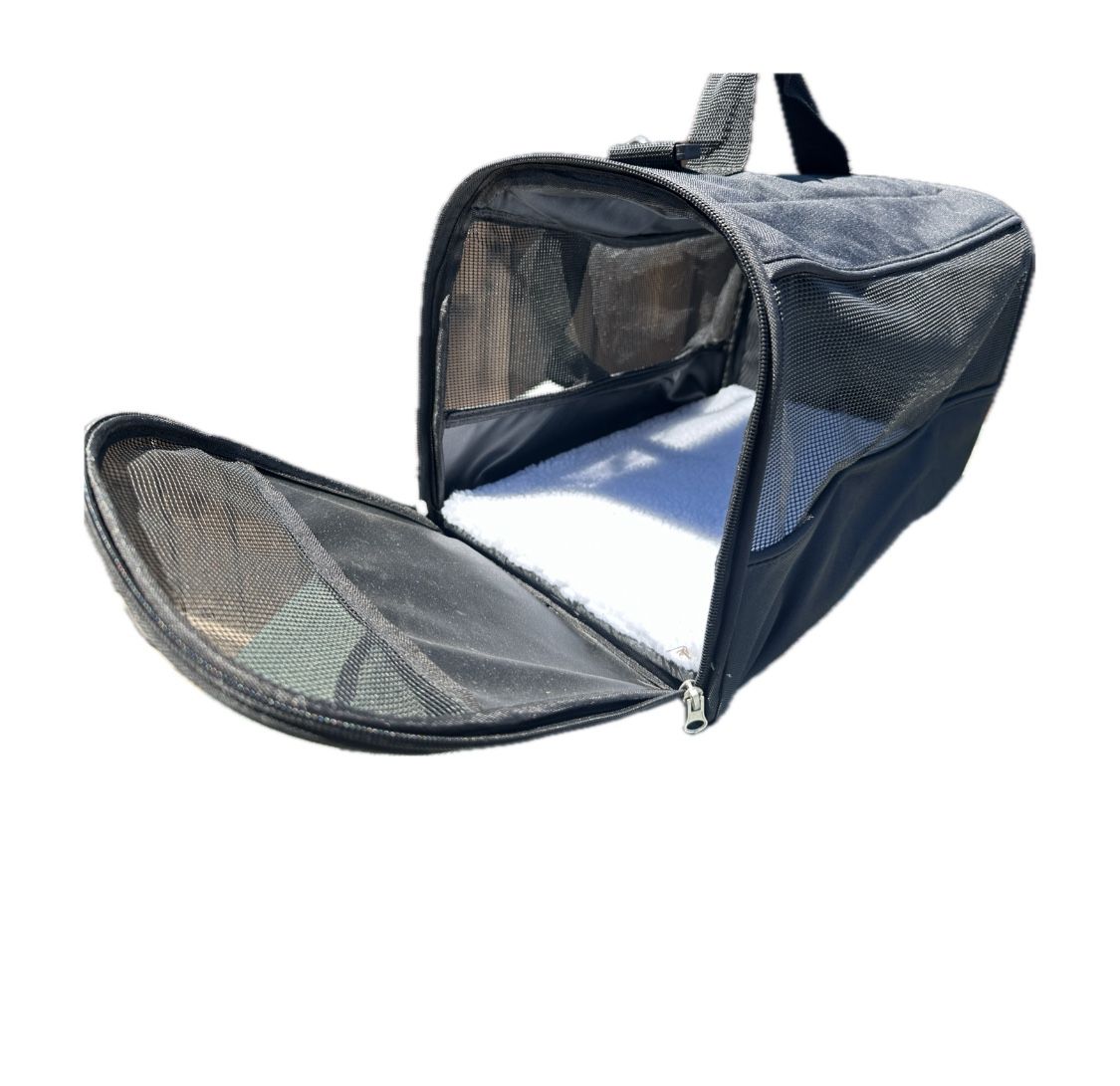 Small Pet Carrier 