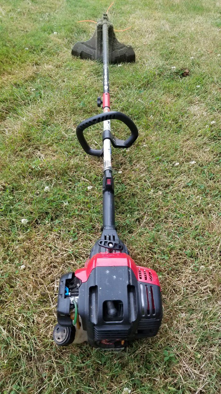 Troy-Bilt 4 Cycle Weed eater w/starter