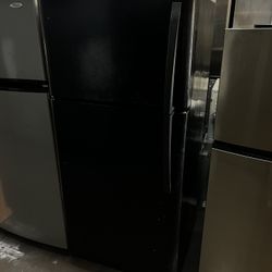 KENMORE APARTMENT SIZE TOP FREEZER REFRIGERATOR GLOSS BLACK 