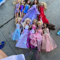 Barbie Dolls 10 Piezas Todo $95
