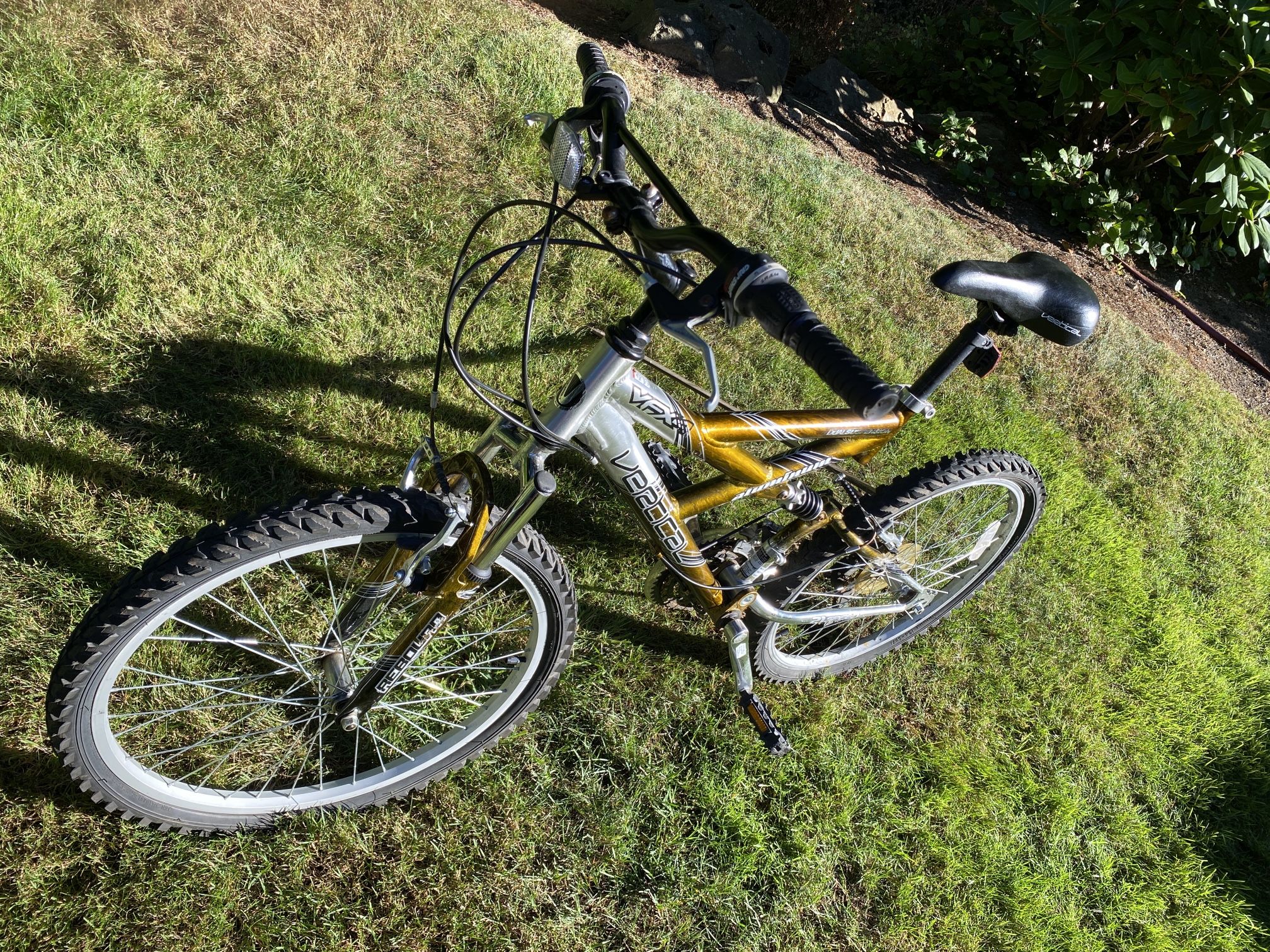 Magna Exciter Series 24 Inch Bike