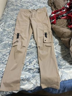 Forever 21 Men’s Cargo Pant (Size Small)