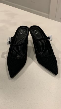 Black Pair (Boutique Style)  Black Woven Mule Flats – Size 7.5 | New