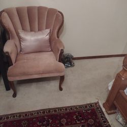 Antique Pink Baby Chair