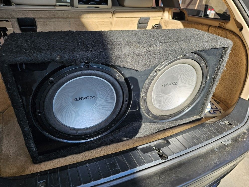 Kenwood 15inch Subwoofer Alpine Amp