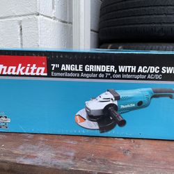 Makita 7 Angle Ginder (esmeril)