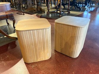 Natural Oak Finish Side Tables (Set of 2)