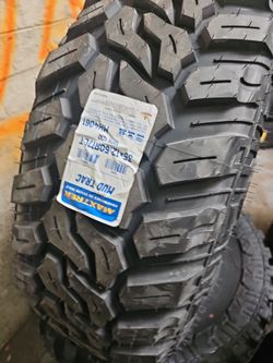 New set of tires mud terrain 35 1250 17 lt