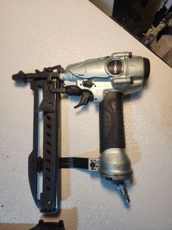 Hitachi N3804ab3 1/4" Narrow Crown Stapler, 18 Gauge, ½-inch to 1-1/2-Inch Staple Length