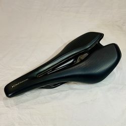 Giant Bike Saddle