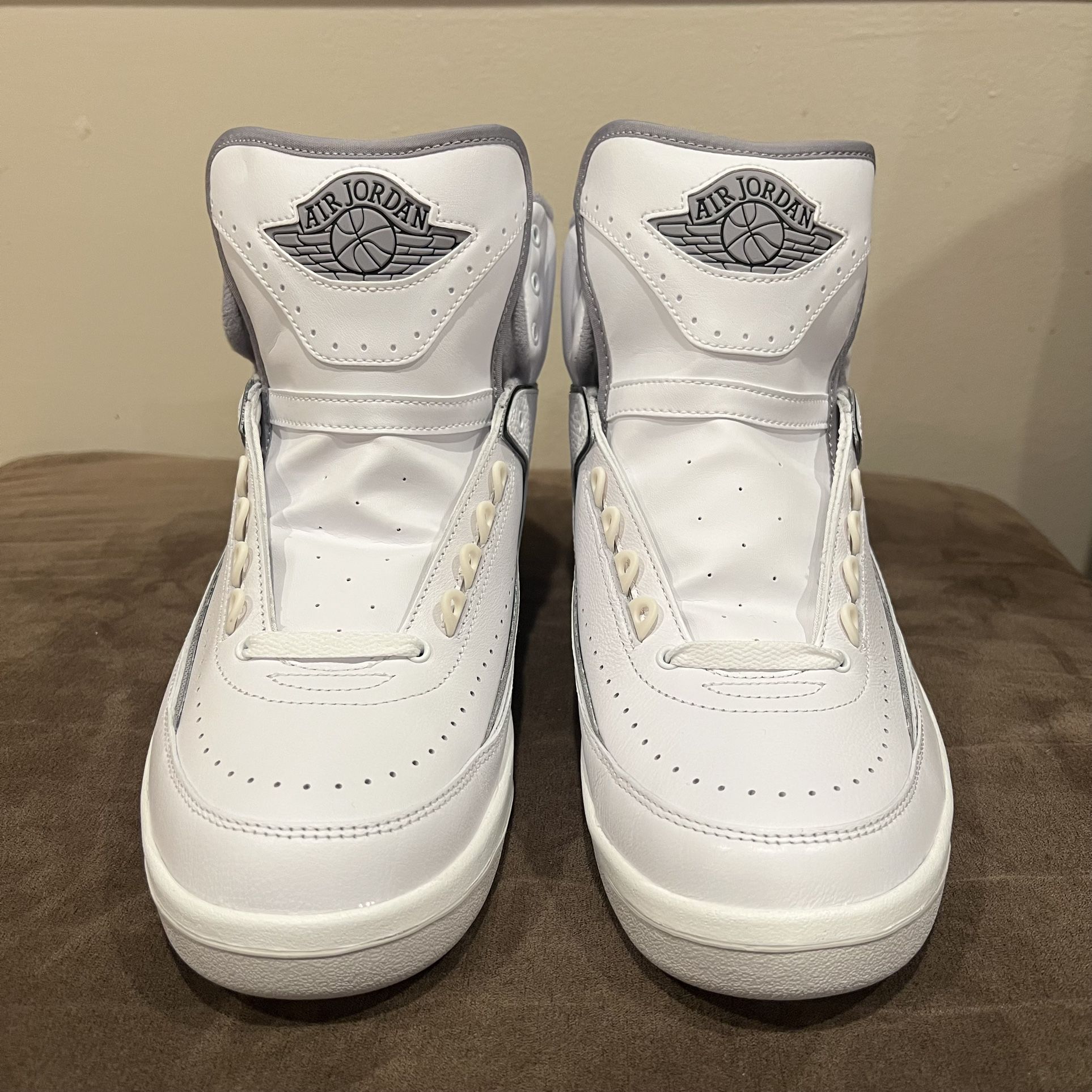 Nike Air Jordan 2 Retro Cement Grey White Size 11